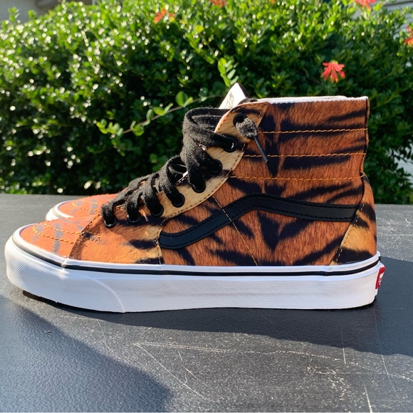 VANS SK8-HI TAPERED 'YEAR OF THE TIGER' Shoes Men’s Size 8 Women’s Size 9.5. - Picture 1 of 6